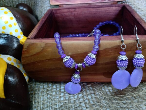*Colar Roxo - (Novo) Super Oferta!!! - Image 2