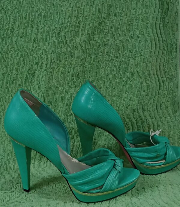 Peep Toe Schutz Verde Vintage - 36 - Image 2