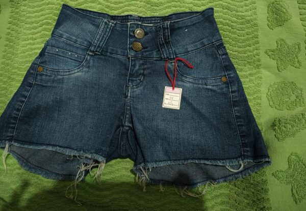 Shorts Jeans Marisa - tamanho 34