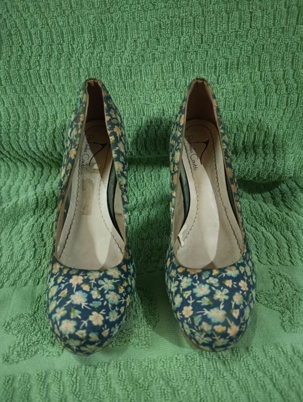 Scarpin Floral Rafaela Coutti - 37