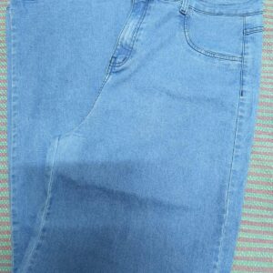 Jeans Feminina  – Multi Marcas, várias cores e modelos, seminovas, tamanhos: 2XL, 48, 50 e 52.