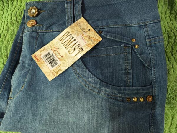 *Calça Jeans Feminina Romast - tamanho 48 (nova) - Image 2